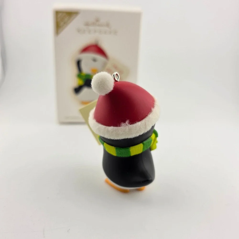 Hallmark Keepsake Sign‎ of the Times 2009 VIP Gift Ornament With Packaging